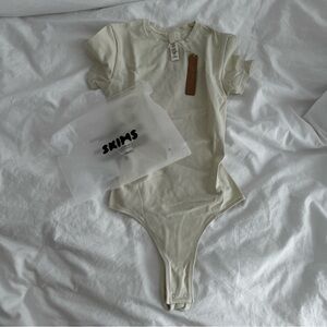 Skims Cotton Jersey T Shirt Bodysuit New with Tag XXS Color Bone Limited Edition